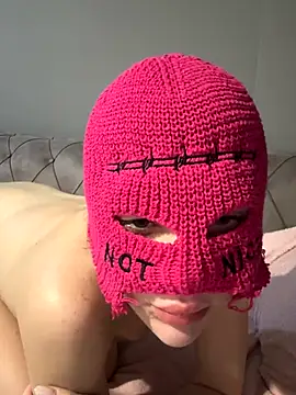 Snapshot of melodim chatting on 01.05.26 melodim online show from 01.05.26