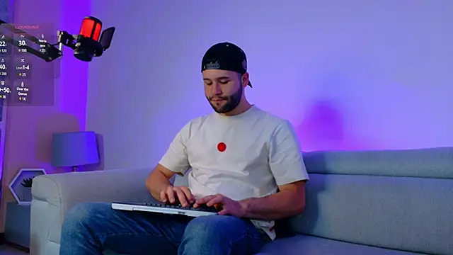 Snapshot of AndyKnoxx chatting on 03.30.26 AndyKnoxx online show from 03.30.26