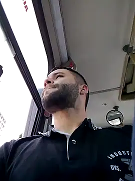 Snapshot of AndyKnoxx chatting on 03.31.26 AndyKnoxx online show from 03.31.26