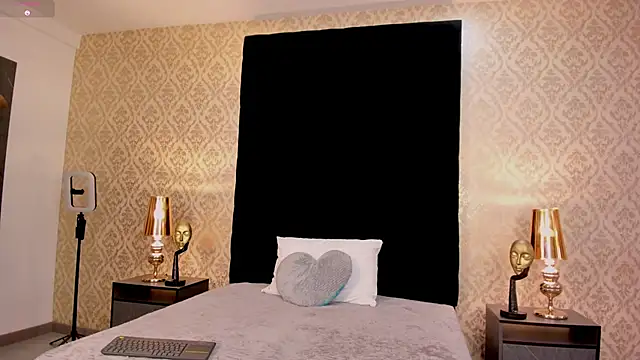 Snapshot of TanyaCastello chatting on 02.04.26 TanyaCastello online show from 02.04.26