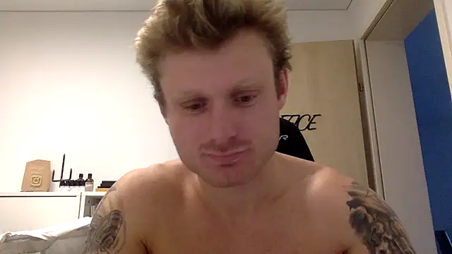 Snapshot of Fitlover1994 chatting on 01.15.26 Fitlover1994 online show from 01.15.26