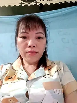 Snapshot of Sana-vn chatting on 04.19.26 Sana-vn online show from 04.19.26