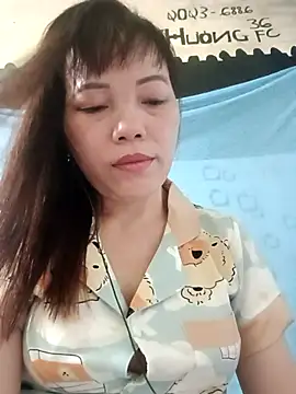 Snapshot of Sana-vn chatting on 04.30.26 Sana-vn online show from 04.30.26