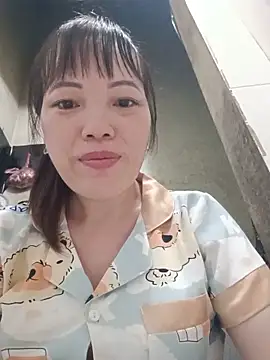 Snapshot of Sana-vn chatting on 06.18.26 Sana-vn online show from 06.18.26