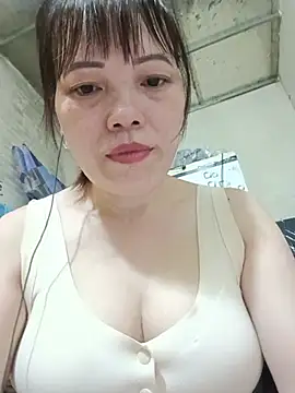 Snapshot of Sana-vn chatting on 06.20.26 Sana-vn online show from 06.20.26