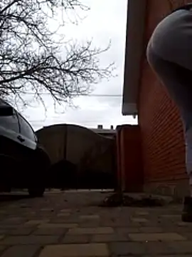 Lily Viola online show from 04.08.26