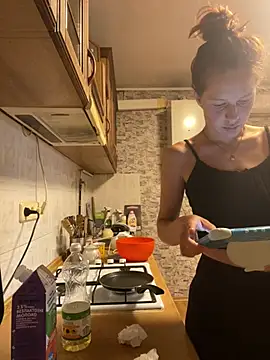 Lily Viola online show from 07.12.26
