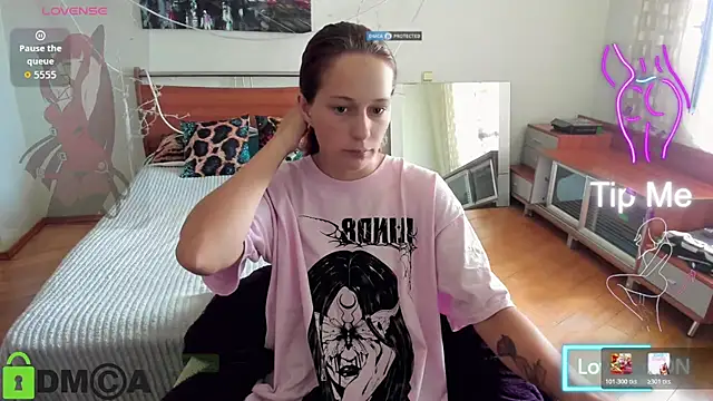 Lily Viola online show from 07.14.26