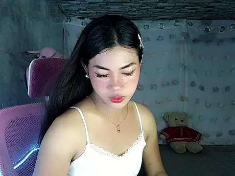 Margalona  online show from 04.15.26