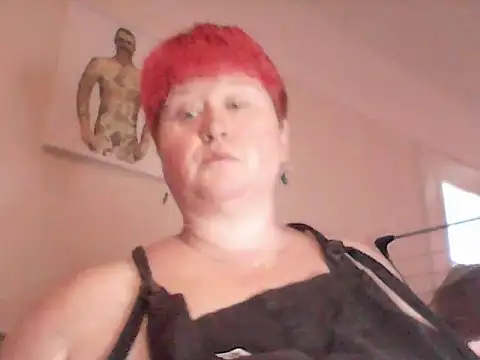 Snapshot of BustyRedxx chatting on 06.03.26 BustyRedxx online show from 06.03.26