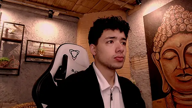 Snapshot of Matt_Wolf_ chatting on 01.14.26 Matt Wolf online show from 01.14.26