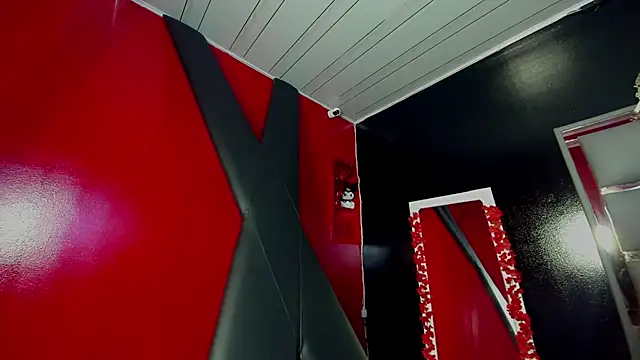 Clarita Hill online show from 02.23.26