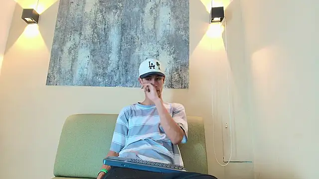 Snapshot of SEBASS_R chatting on 01.16.26 SEBASS R online show from 01.16.26