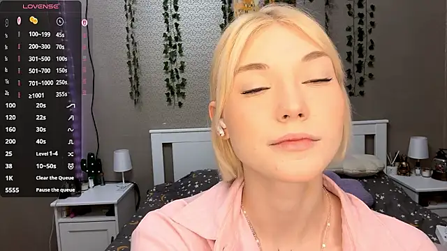 LlsabethHaze online show from 02.20.26