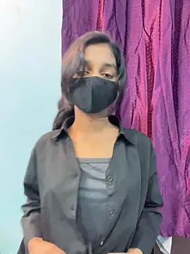 HotxAnamika online show from 02.03.26