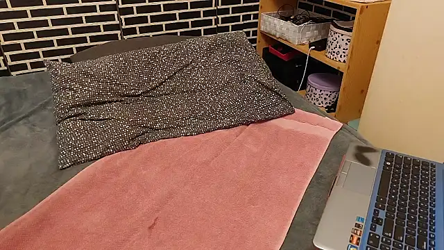 Spatgirl online show from 03.01.26