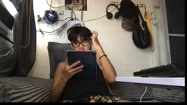 Snapshot of oishii_ii chatting on 08.03.26 oishii ii online show from 08.03.26