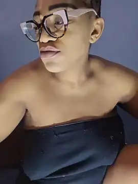 Sultrydiva1 online show from 02.22.26