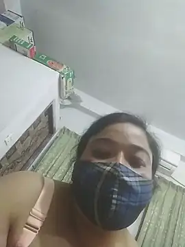 momo loves online show from 03.10.26