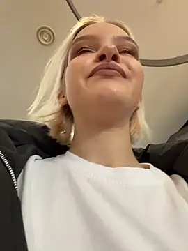 Snapshot of AshleyMur chatting on 02.02.26 AshleyMur online show from 02.02.26