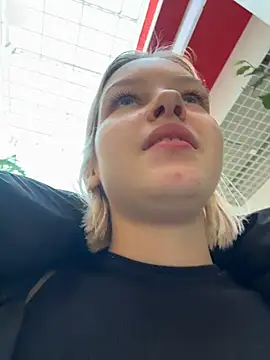 Snapshot of AshleyMur chatting on 02.22.26 AshleyMur online show from 02.22.26