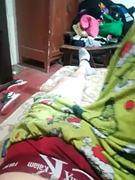 Snapshot of Leosexx chatting on 02.18.26 Leosexx online show from 02.18.26