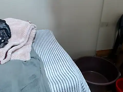 Snapshot of ExtraDoll chatting on 02.27.26 ExtraDoll online show from 02.27.26