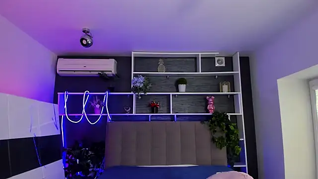 Snapshot of StephieRousee chatting on 02.25.26 StephieRousee online show from 02.25.26