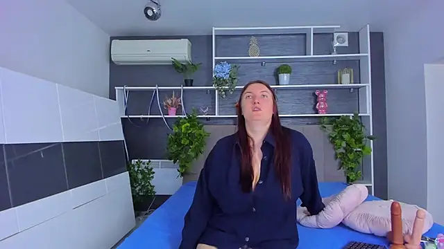 StephieRousee online show from 05.22.26