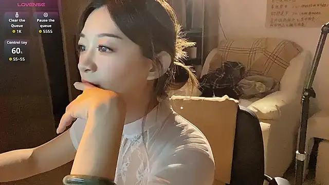 Xiaojuzi- online show from 04.26.26