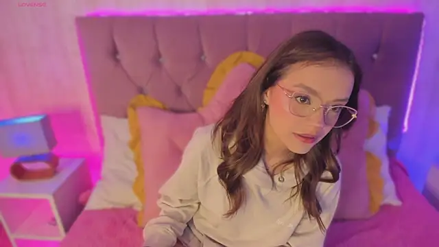 alyy cut3 online show from 02.10.26