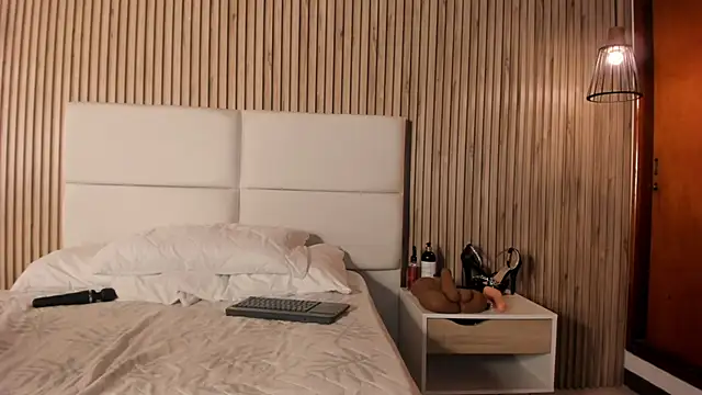 rachell queen  online show from 02.03.26