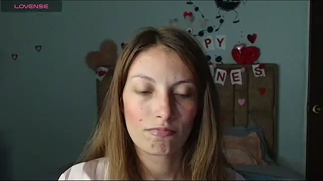 Sweet moon v  online show from 02.12.26