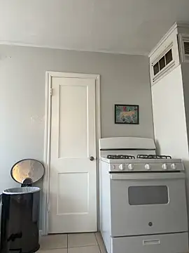 Snapshot of jojosbizarrelyf chatting on 02.24.26 jojosbizarrelyf online show from 02.24.26