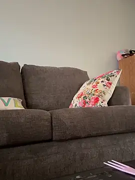 Snapshot of jojosbizarrelyf chatting on 02.27.26 jojosbizarrelyf online show from 02.27.26