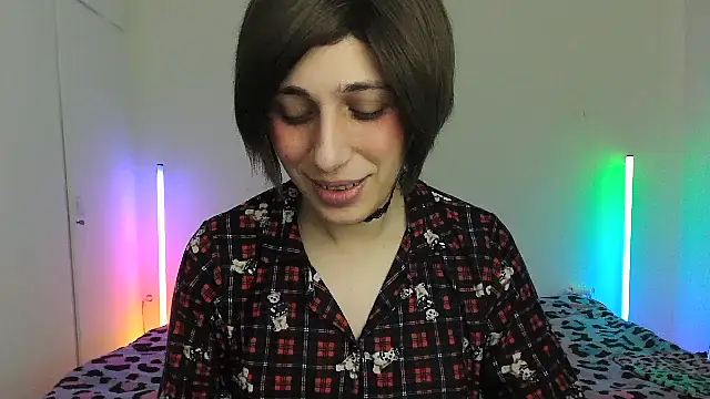 Snapshot of HoneyValentine chatting on 02.18.26 HoneyValentine online show from 02.18.26