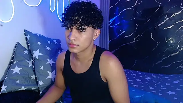 jamescurly00 online show from 03.12.26