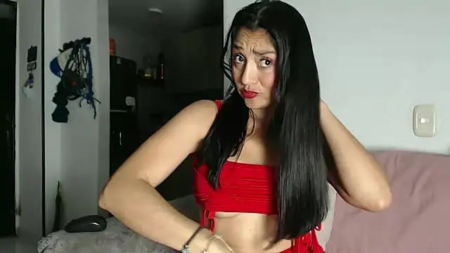 Snapshot of samanta_xi chatting on 04.18.26 samanta xi online show from 04.18.26