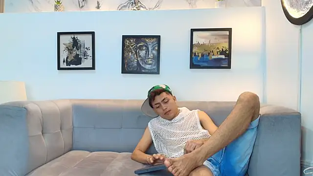 Snapshot of AVENGER_BOYS2026 chatting on 01.13.26 AVENGER BOYS2026 online show from 01.13.26