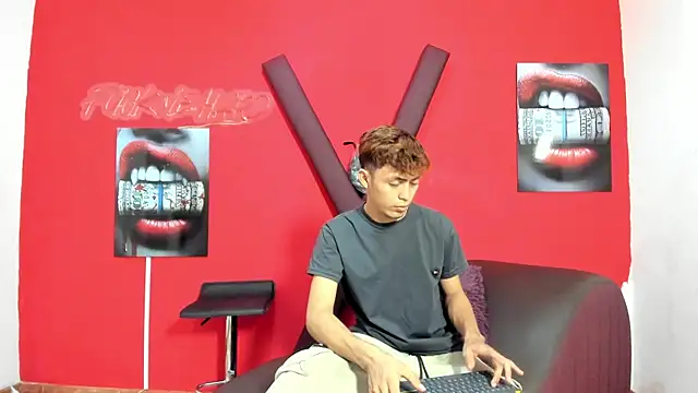 AVENGER BOYS2026 online show from 04.11.26