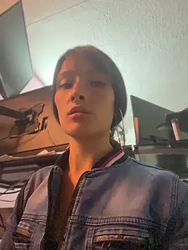 Snapshot of Michelle_ec chatting on 04.29.26 Michelle ec online show from 04.29.26