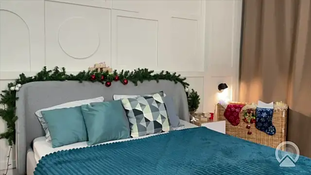 Adele Shy  online show from 01.08.26