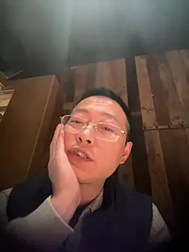 littleqiu9 online show from 01.14.26