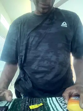 Snapshot of ZF-Athlete chatting on 01.06.26 ZF-Athlete online show from 01.06.26