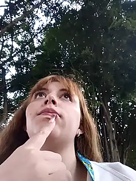 ISABELLA-01  online show from 04.28.26