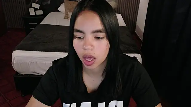 SofiaMante  online show from 04.03.26