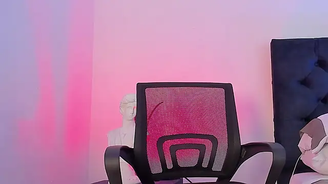 Snapshot of Marcus_Moreno chatting on 02.20.26 Marcus Moreno online show from 02.20.26