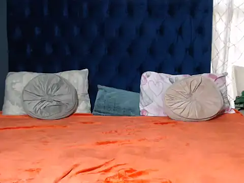 SexyLadyBoobsxx05 online show from 01.12.26