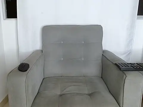 Snapshot of dani_sex1_ chatting on 06.16.26 dani sex1 online show from 06.16.26