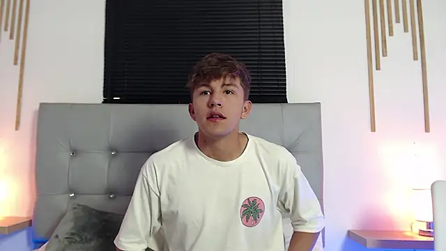 Snapshot of johnny_blake_ chatting on 01.16.26 johnny blake online show from 01.16.26